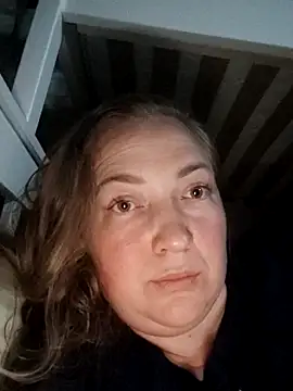 Kiss Eva online show from September 2025 10:21:02 PM