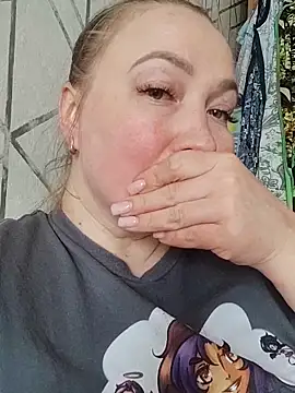 Kiss Eva online show from March 2026 12:11:01 PM