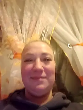 Kiss Eva online show from March 2026 05:51:02 PM