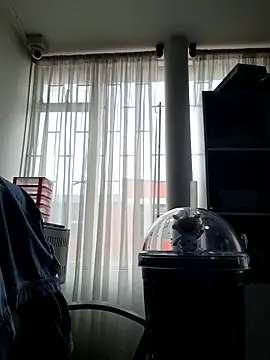 Snapshot of CurvyLust_x chatting on November 2025 03:35:01 PM CurvyLust x online show from November 2025 03:35:01 PM