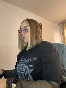 CurvyLust x online show from June 2026 02:42:01 PM