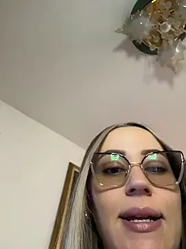 CurvyLust x online show from June 2026 01:48:01 PM