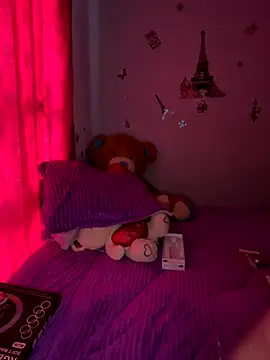 naomirouse  online show from December 2025 06:37:02 PM