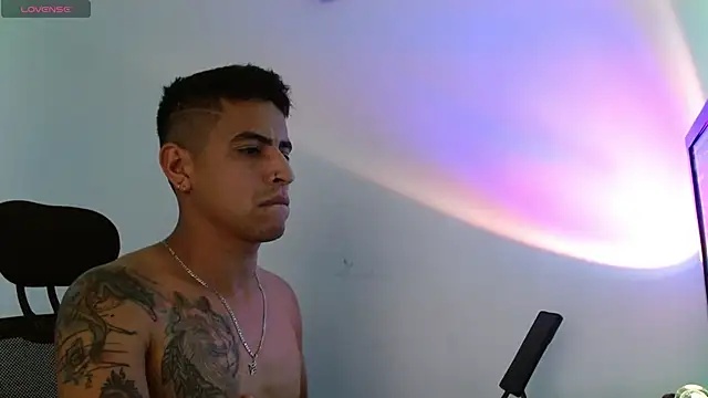 Juann-cock online show from April 2026 06:49:02 PM