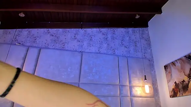 Mily Vermont online show from January 2026 07:59:02 PM