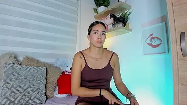 sara madrid online show from March 2026 12:22:01 PM