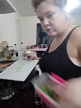 Snapshot of LacyLaurent chatting on November 2025 12:20:02 AM LacyLaurent online show from November 2025 12:20:02 AM