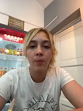 Snapshot of ayebran chatting on November 2025 09:49:02 PM ayebran online show from November 2025 09:49:02 PM