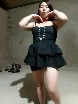 quynhkoolbae online show from November 2025 12:48:02 PM