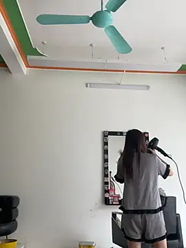 Snapshot of Sury-babi chatting on March 2026 05:13:02 AM Sury-babi online show from March 2026 05:13:02 AM