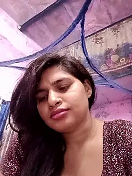 Snapshot of TINASONI chatting on September 2025 03:39:01 AM TINASONI online show from September 2025 03:39:01 AM