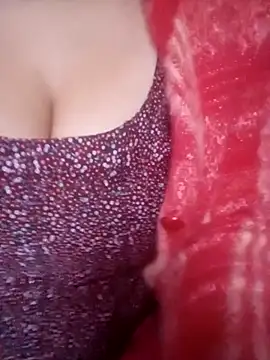 Snapshot of TINASONI chatting on November 2025 03:06:01 AM TINASONI online show from November 2025 03:06:01 AM