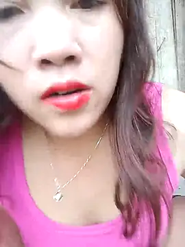 Snapshot of miumiu_00 chatting on October 2025 05:05:01 AM miumiu 00 online show from October 2025 05:05:01 AM