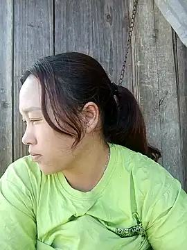 Snapshot of miumiu_00 chatting on October 2025 01:48:02 AM miumiu 00 online show from October 2025 01:48:02 AM