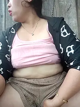 Snapshot of miumiu_00 chatting on October 2025 02:53:02 AM miumiu 00 online show from October 2025 02:53:02 AM