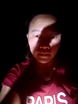 Snapshot of miumiu_00 chatting on November 2025 10:56:02 PM miumiu 00 online show from November 2025 10:56:02 PM