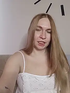 KisaVixen online show from May 2026 03:39:01 PM