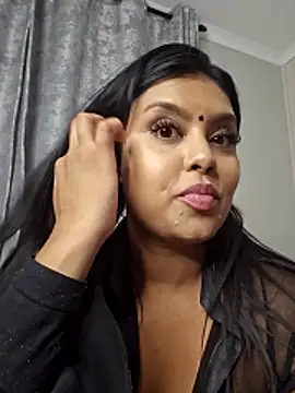 Indian GlowingMiax online show from November 2025 03:38:02 PM