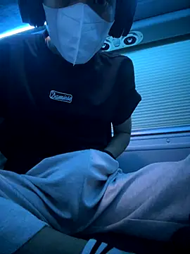 Snapshot of linh21107 chatting on November 2025 11:31:02 AM linh21107 online show from November 2025 11:31:02 AM