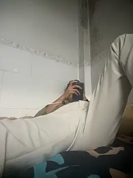 Snapshot of linh21107 chatting on November 2025 11:27:01 PM linh21107 online show from November 2025 11:27:01 PM