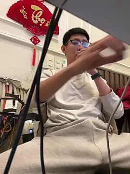 Snapshot of linh21107 chatting on April 2026 01:49:01 PM linh21107 online show from April 2026 01:49:01 PM