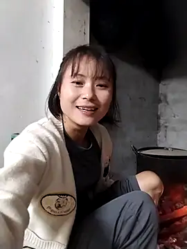 linda bae00 online show from November 2025 01:44:01 AM