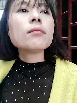 linda bae00 online show from December 2025 12:41:01 AM