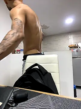 Snapshot of Nas-z09 chatting on September 2025 01:38:02 AM Nas-z09 online show from September 2025 01:38:02 AM