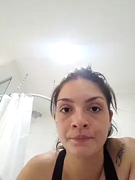 Snapshot of Danielaeliana chatting on December 2025 07:23:02 PM Danielaeliana online show from December 2025 07:23:02 PM