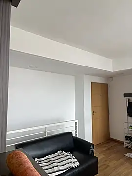 Snapshot of Danielaeliana chatting on January 2026 04:21:02 PM Danielaeliana online show from January 2026 04:21:02 PM