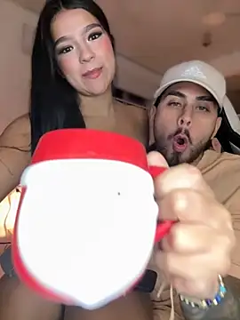 Snapshot of Tomas_Olivia chatting on December 2025 06:10:01 AM Tomas Olivia online show from December 2025 06:10:01 AM