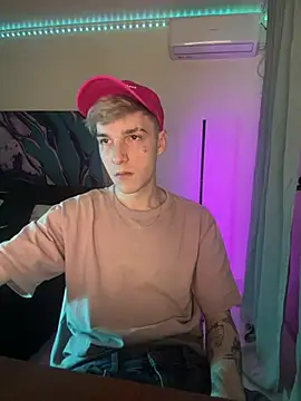 Snapshot of davesinner chatting on February 2026 05:41:02 AM davesinner online show from February 2026 05:41:02 AM