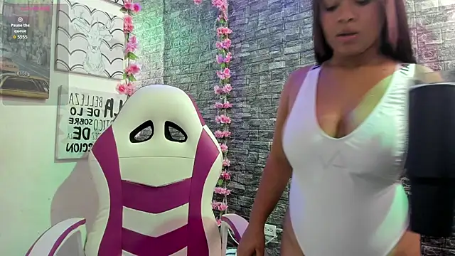 Snapshot of karoll__sex chatting on October 2025 12:39:02 PM karoll sex online show from October 2025 12:39:02 PM