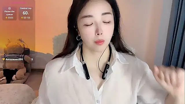 Xiali-166 online show from March 2026 10:13:01 PM