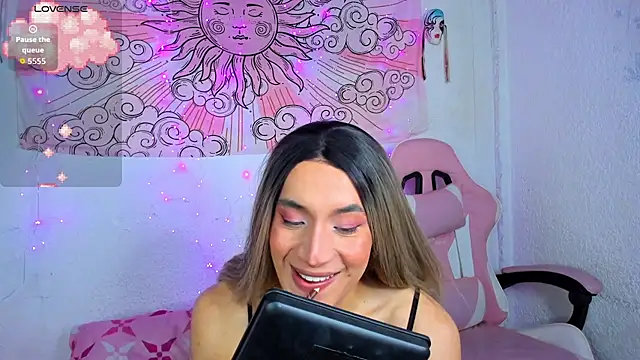 Snapshot of brihanna_cooper chatting on June 2026 01:37:02 PM brihanna cooper online show from June 2026 01:37:02 PM
