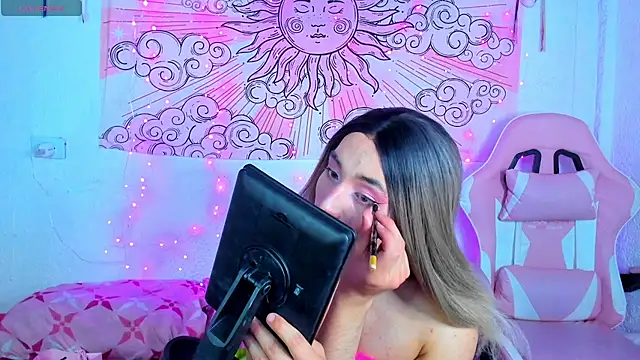 Snapshot of brihanna_cooper chatting on June 2026 04:04:02 AM brihanna cooper online show from June 2026 04:04:02 AM