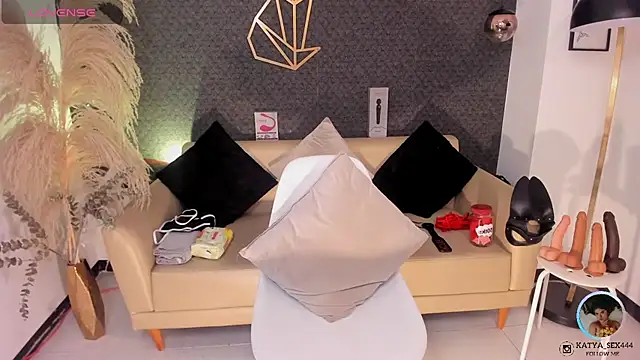 Snapshot of Katia_fire chatting on September 2025 07:42:01 AM Katia fire online show from September 2025 07:42:01 AM