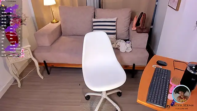 Snapshot of Katia_fire chatting on October 2025 04:07:01 AM Katia fire online show from October 2025 04:07:01 AM