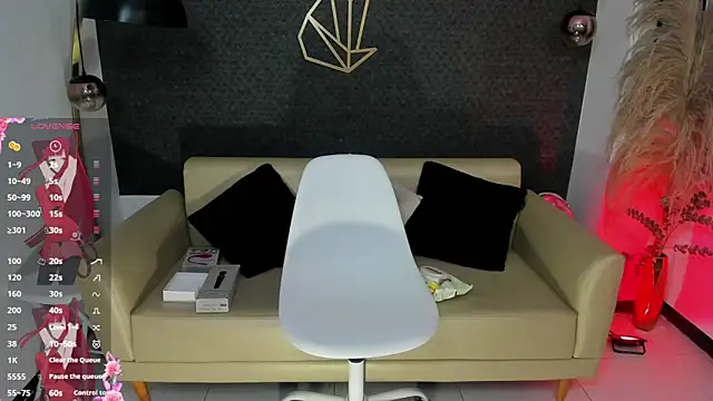 Snapshot of Katia_fire chatting on January 2026 07:43:02 AM Katia fire online show from January 2026 07:43:02 AM