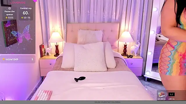 Salmavalentino online show from February 2026 01:23:02 AM