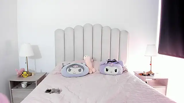 SofieBunnie online show from October 2025 04:05:02 PM