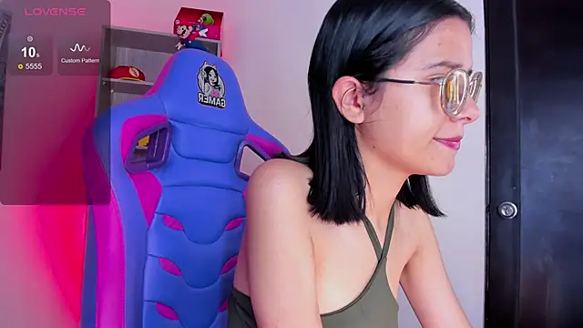 Lana Dreams  online show from October 2025 02:02:01 PM