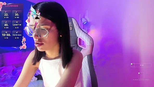 Snapshot of Lana_Dreams_ chatting on November 2025 10:41:02 PM Lana Dreams online show from November 2025 10:41:02 PM