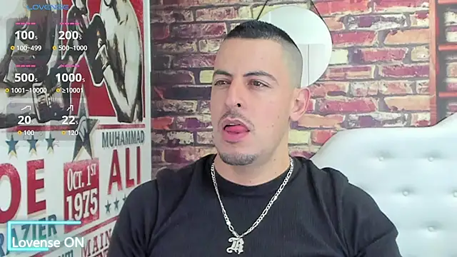 Snapshot of scotty_musicc chatting on September 2025 12:11:01 AM scotty musicc online show from September 2025 12:11:01 AM