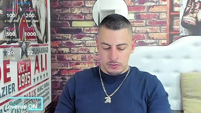 Snapshot of scotty_musicc chatting on September 2025 10:21:02 PM scotty musicc online show from September 2025 10:21:02 PM