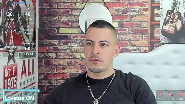 Snapshot of scotty_musicc chatting on September 2025 10:10:02 PM scotty musicc online show from September 2025 10:10:02 PM