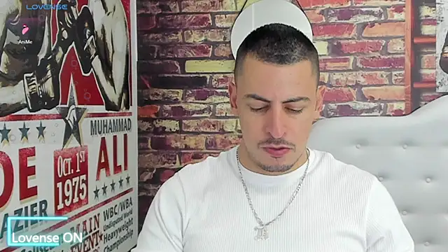 Snapshot of scotty_musicc chatting on September 2025 11:38:01 PM scotty musicc online show from September 2025 11:38:01 PM