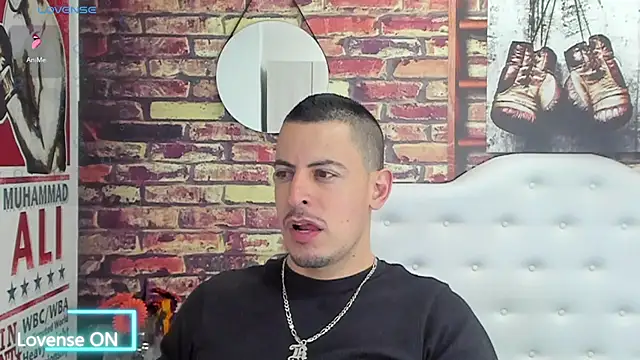 Snapshot of scotty_musicc chatting on September 2025 10:55:01 PM scotty musicc online show from September 2025 10:55:01 PM