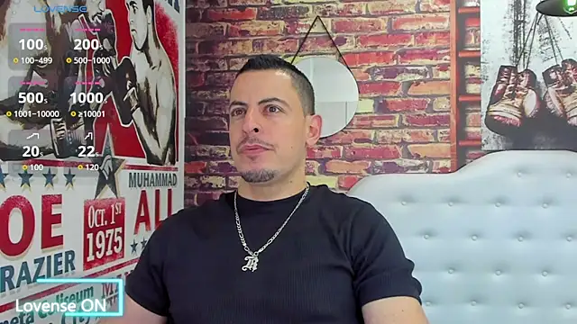 Snapshot of scotty_musicc chatting on September 2025 10:23:02 PM scotty musicc online show from September 2025 10:23:02 PM