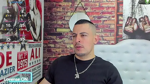 Snapshot of scotty_musicc chatting on October 2025 12:51:01 AM scotty musicc online show from October 2025 12:51:01 AM